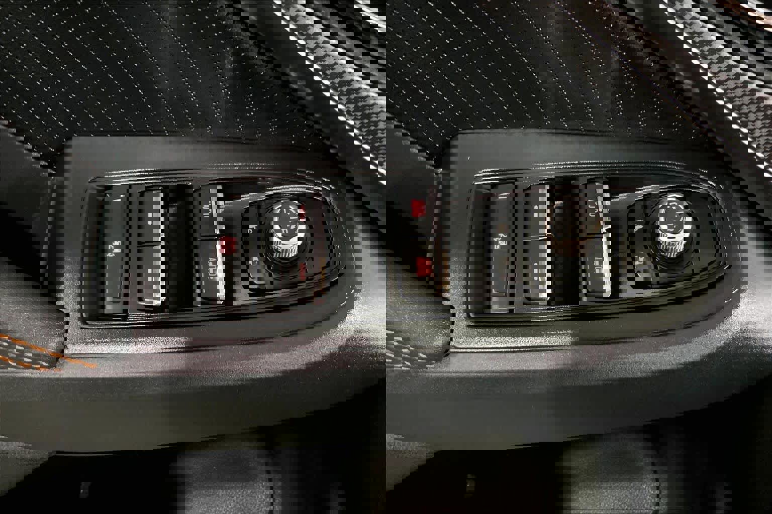 Used 2023 Subaru Crosstrek 2.5i Limited w/ Moonroof Package image 36