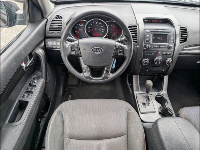 Used 2013 Kia Sorento LX w/ Convenience Pkg FWD image 8