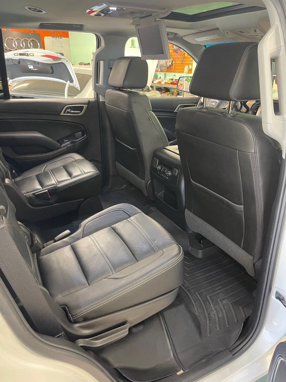 Used 2018 GMC Yukon Denali w/ Denali Ultimate Package AWD/4WD image 34