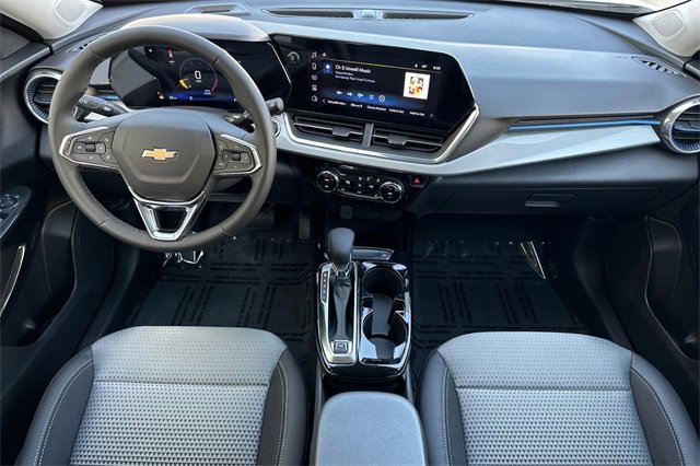 New 2026 Chevrolet Trax LT w/ Driver Confidence Package image 18