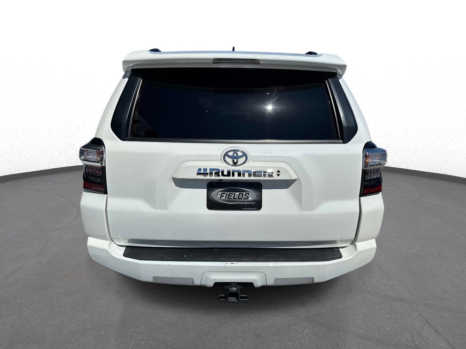 Used 2022 Toyota 4Runner SR5 AWD/4WD image 4