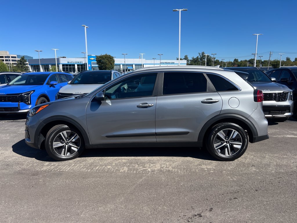 Certified 2022 Kia Niro LXS FWD image 7