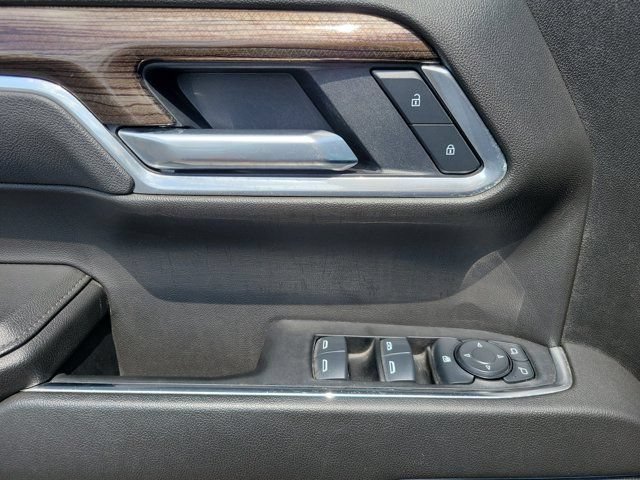 Used 2025 Chevrolet Silverado 1500 LT AWD/4WD image 15