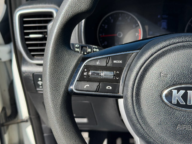 Used 2020 Kia Sportage LX AWD/4WD image 13