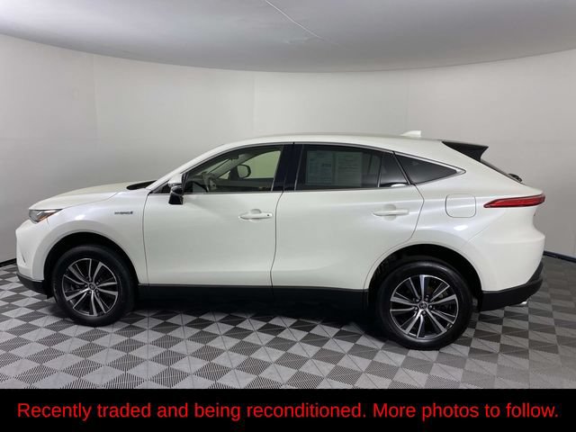 Used 2021 Toyota Venza LE AWD/4WD image 4