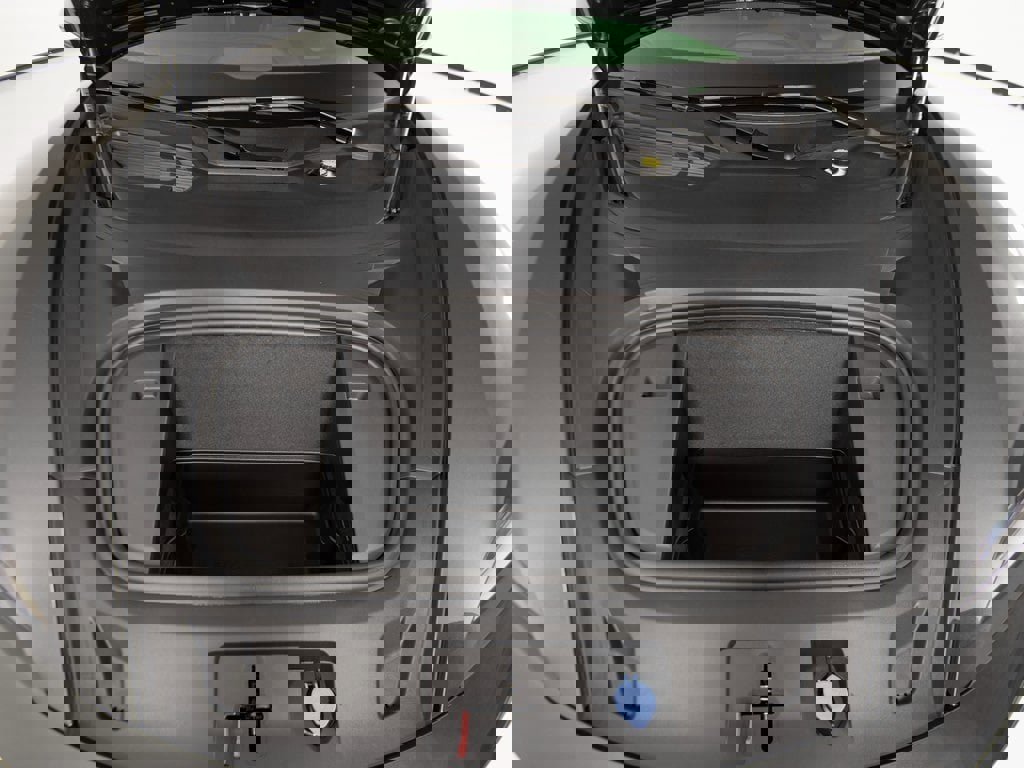 New 2026 Porsche Taycan 4S image 38