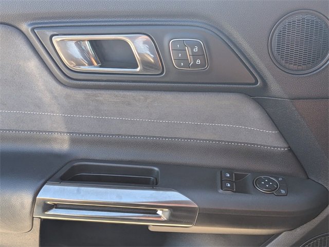 Used 2019 Ford Mustang Shelby GT350 w/ Technology Package image 23