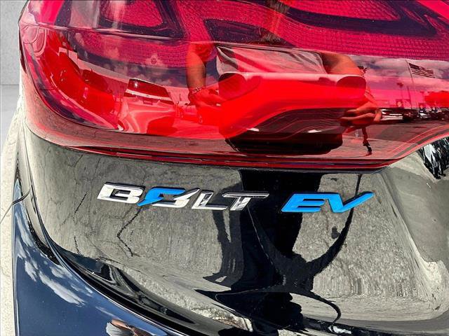 Used 2020 Chevrolet Bolt LT image 29