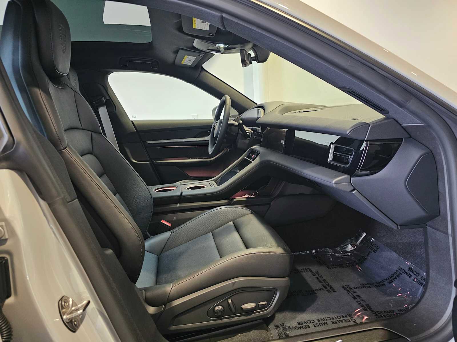 New 2025 Porsche Taycan image 13