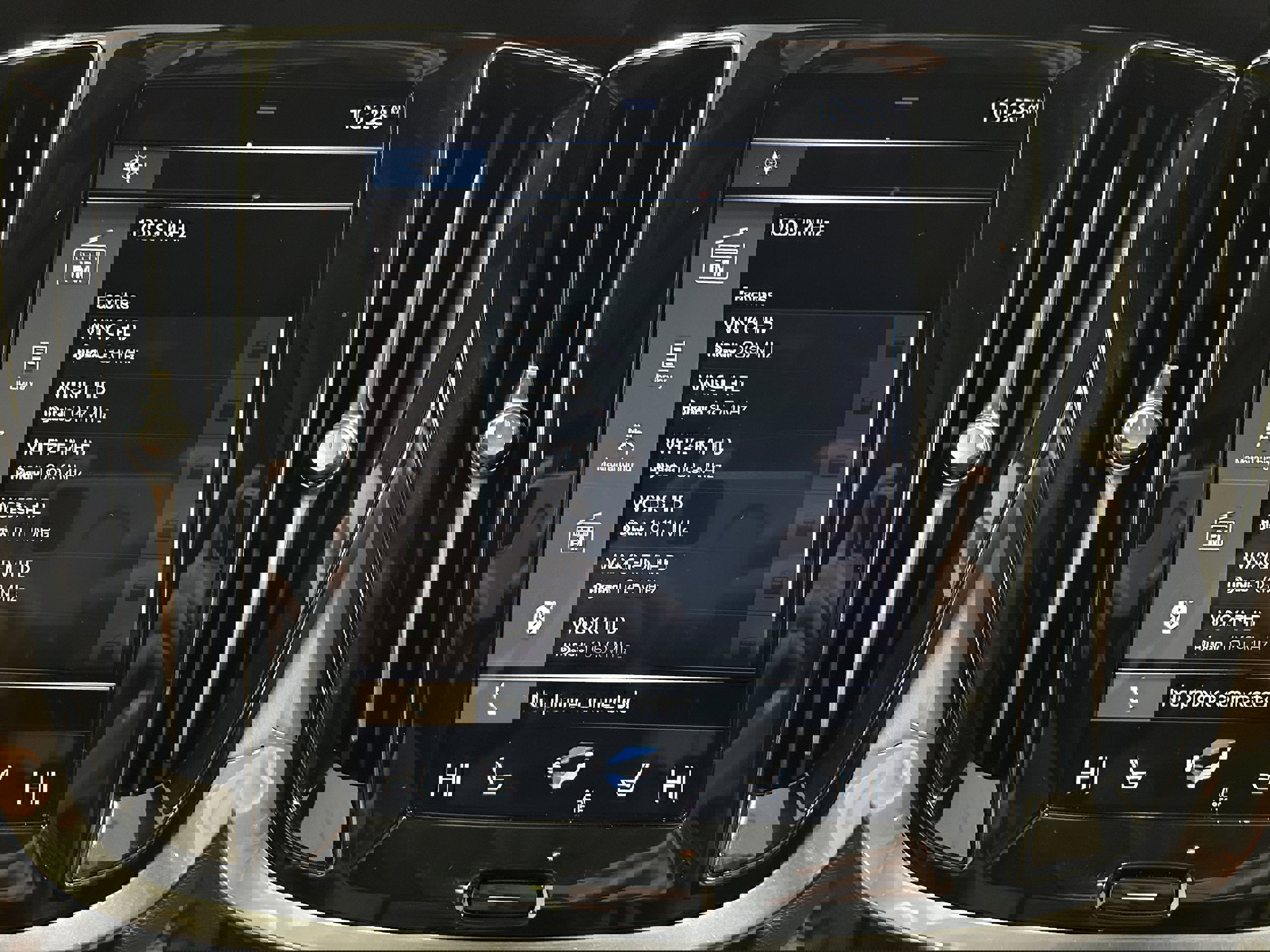 Used 2020 Volvo V60 T5 Cross Country w/ Protection Package Premier image 6