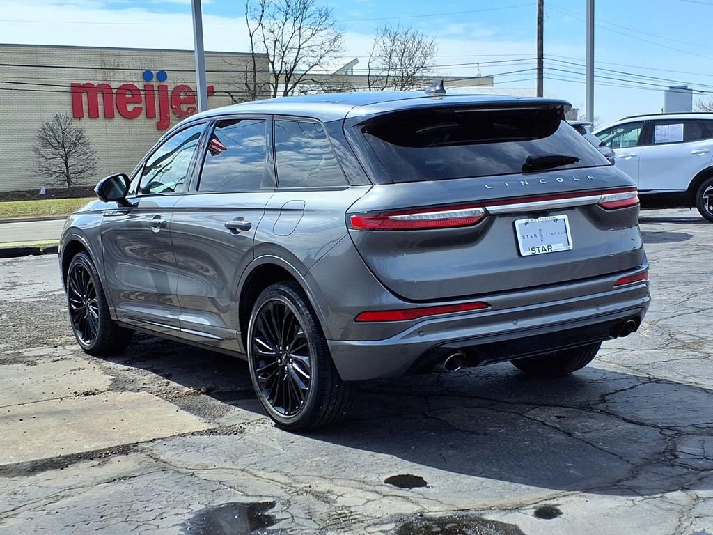 Used 2024 Lincoln Corsair Premiere w/ Equipment Group 101A image 5