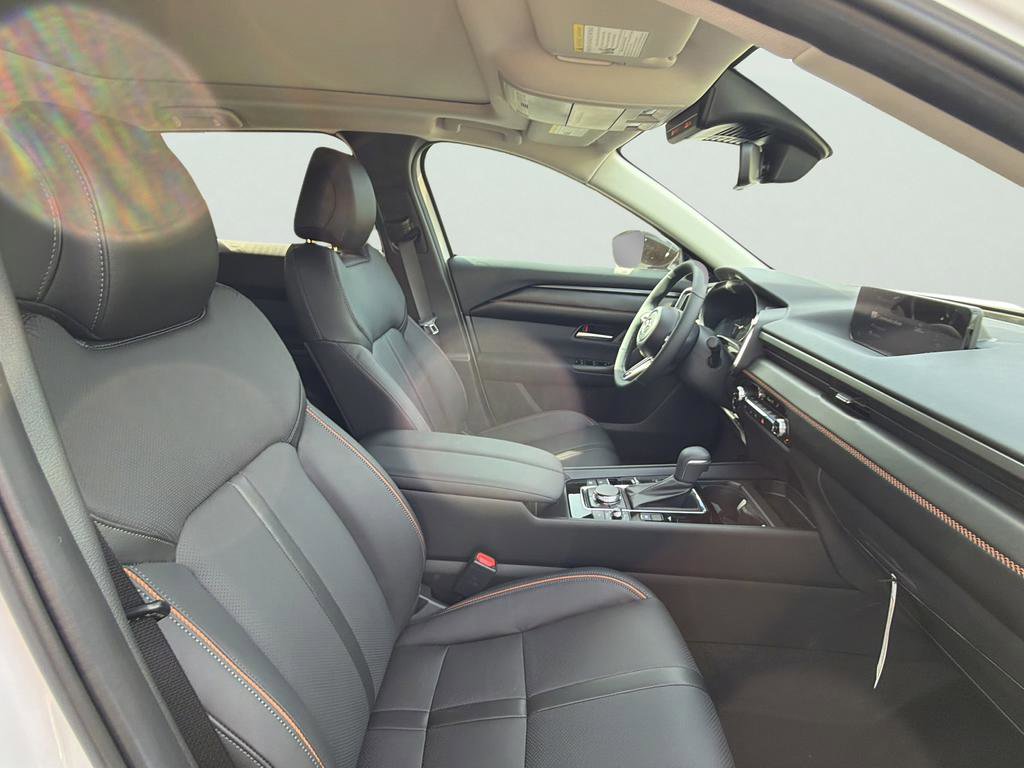 New 2026 MAZDA CX-50 2.5 Hybrid w/ Weather Package AWD/4WD image 17