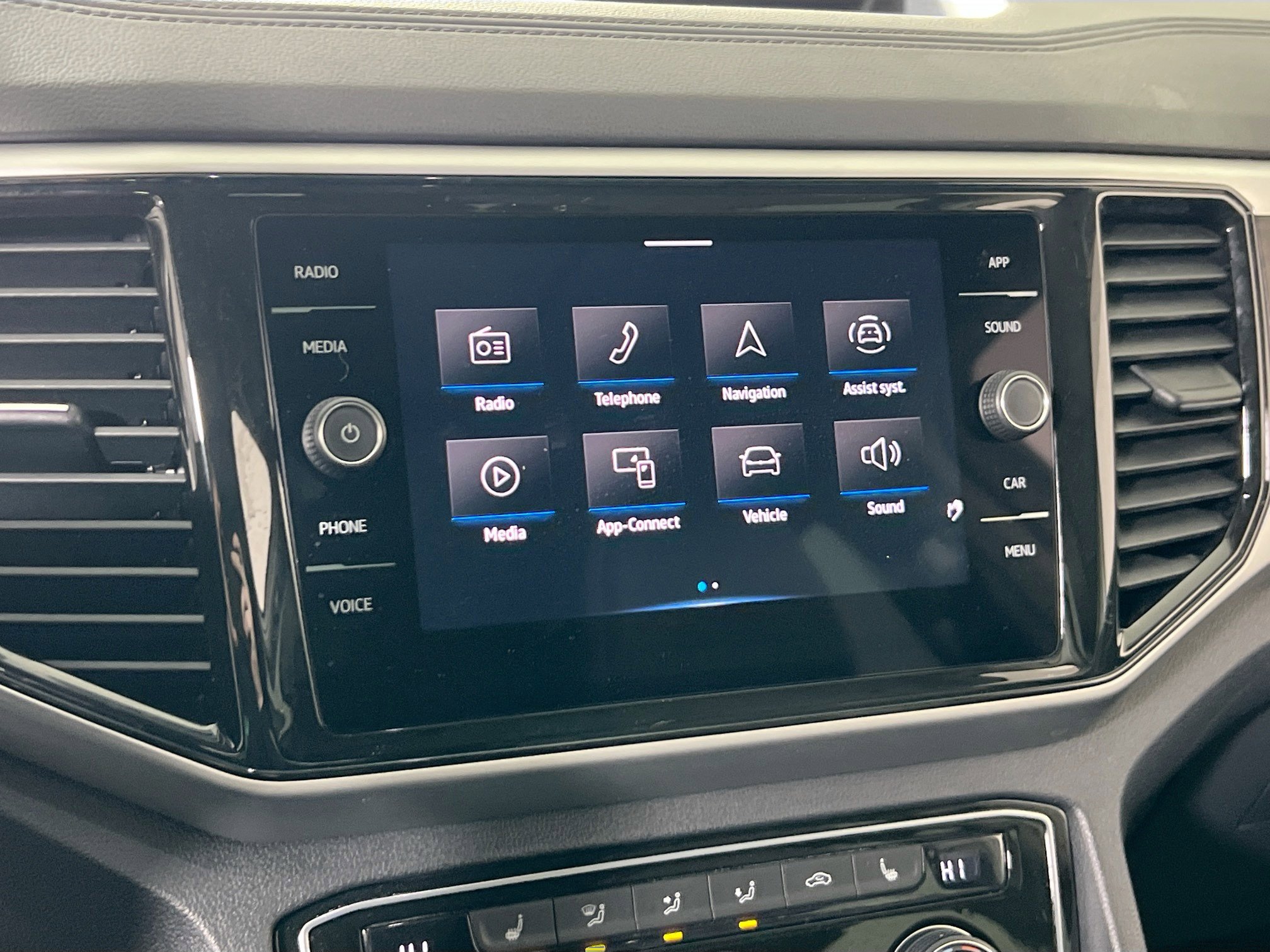 Used 2023 Volkswagen Atlas SE AWD/4WD image 14