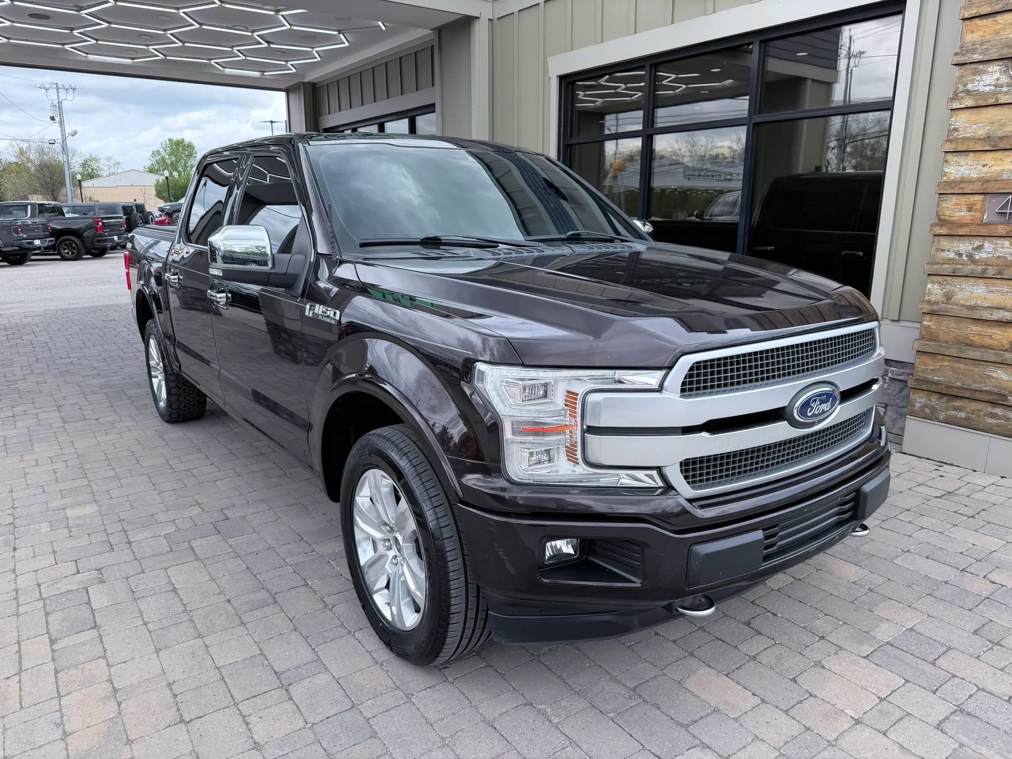 Used 2019 Ford F150 Platinum w/ Equipment Group 701A Luxury image 53