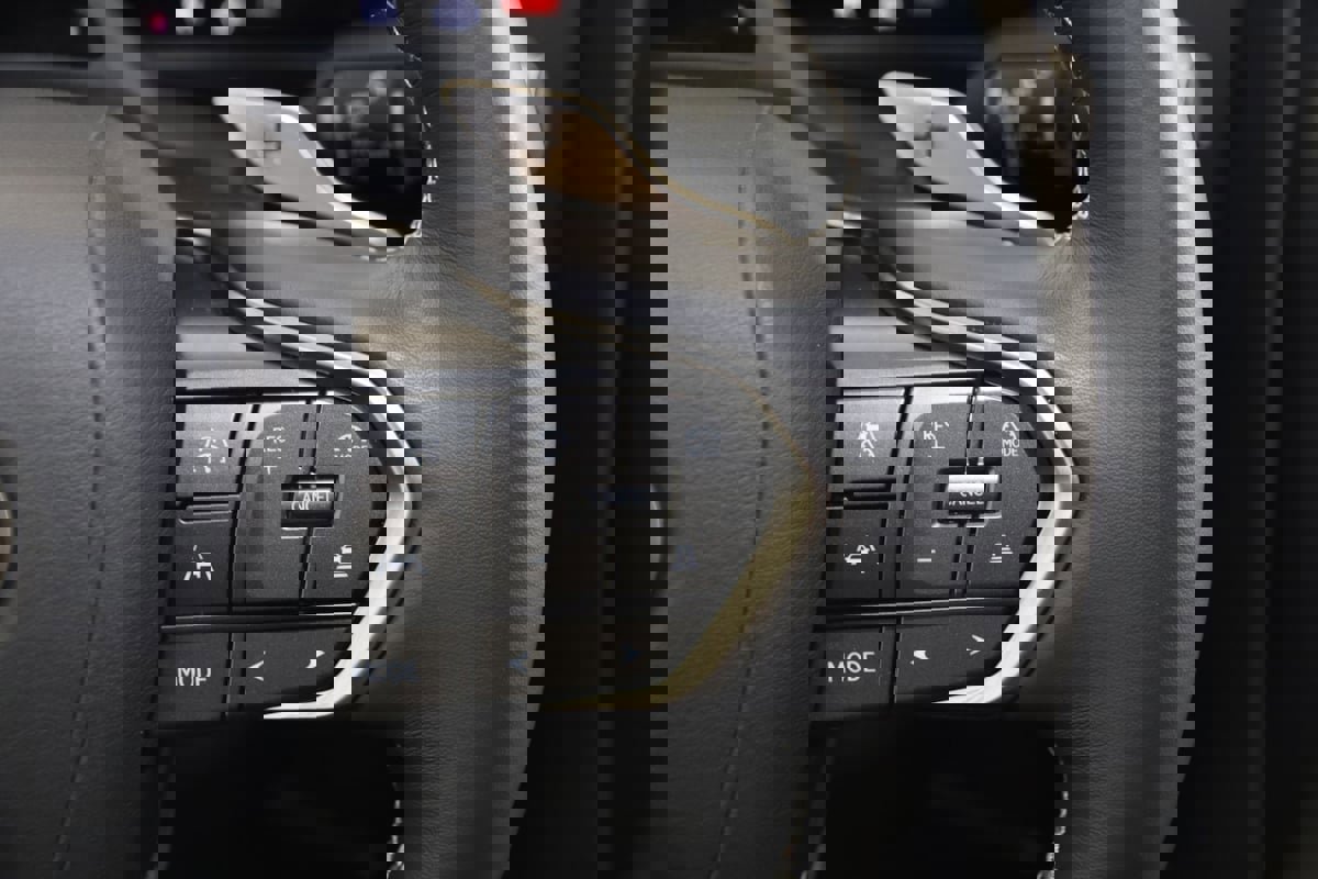 Used 2025 Lexus LX 600 4WD w/ Luxury Package image 44