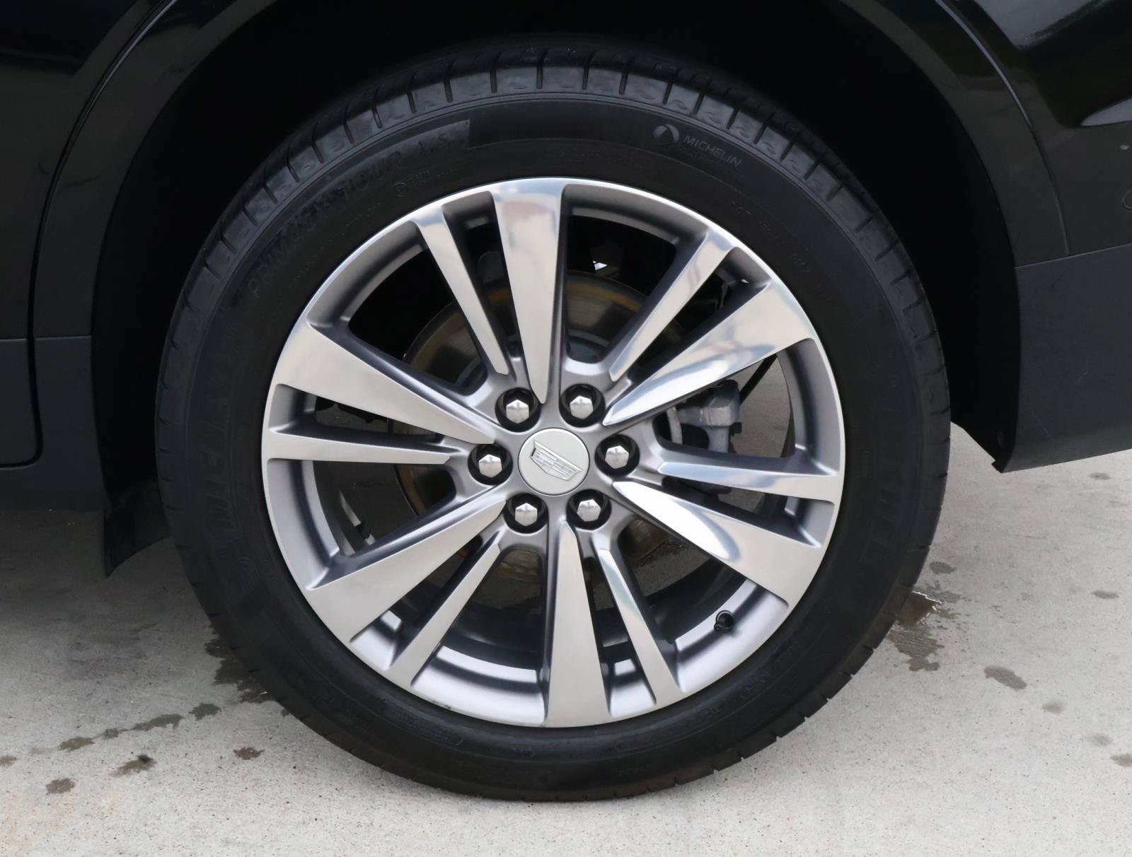Used 2024 Cadillac XT5 Premium Luxury w/ Technology Package FWD image 8