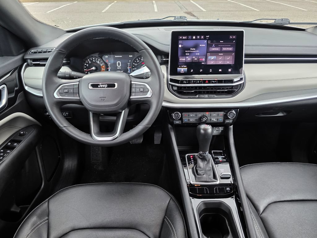Used 2025 Jeep Compass Limited AWD/4WD image 25