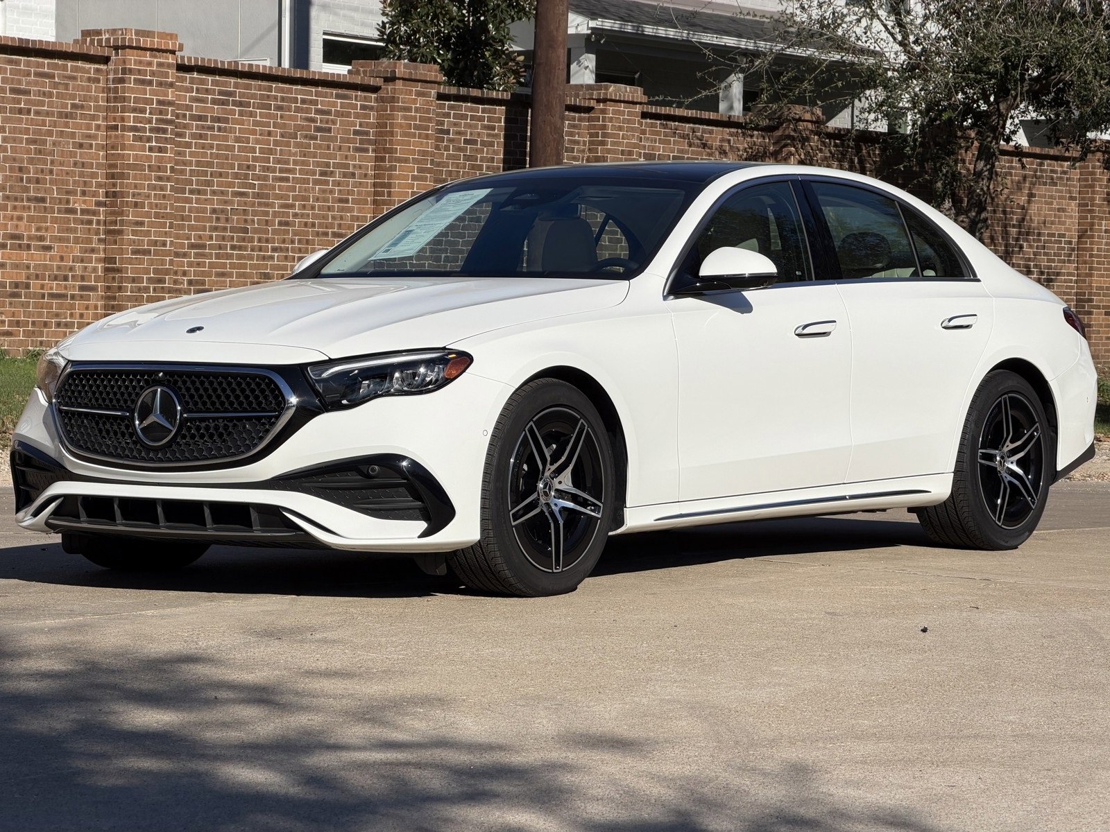 Used 2025 Mercedes-Benz E 350 Sedan image 11