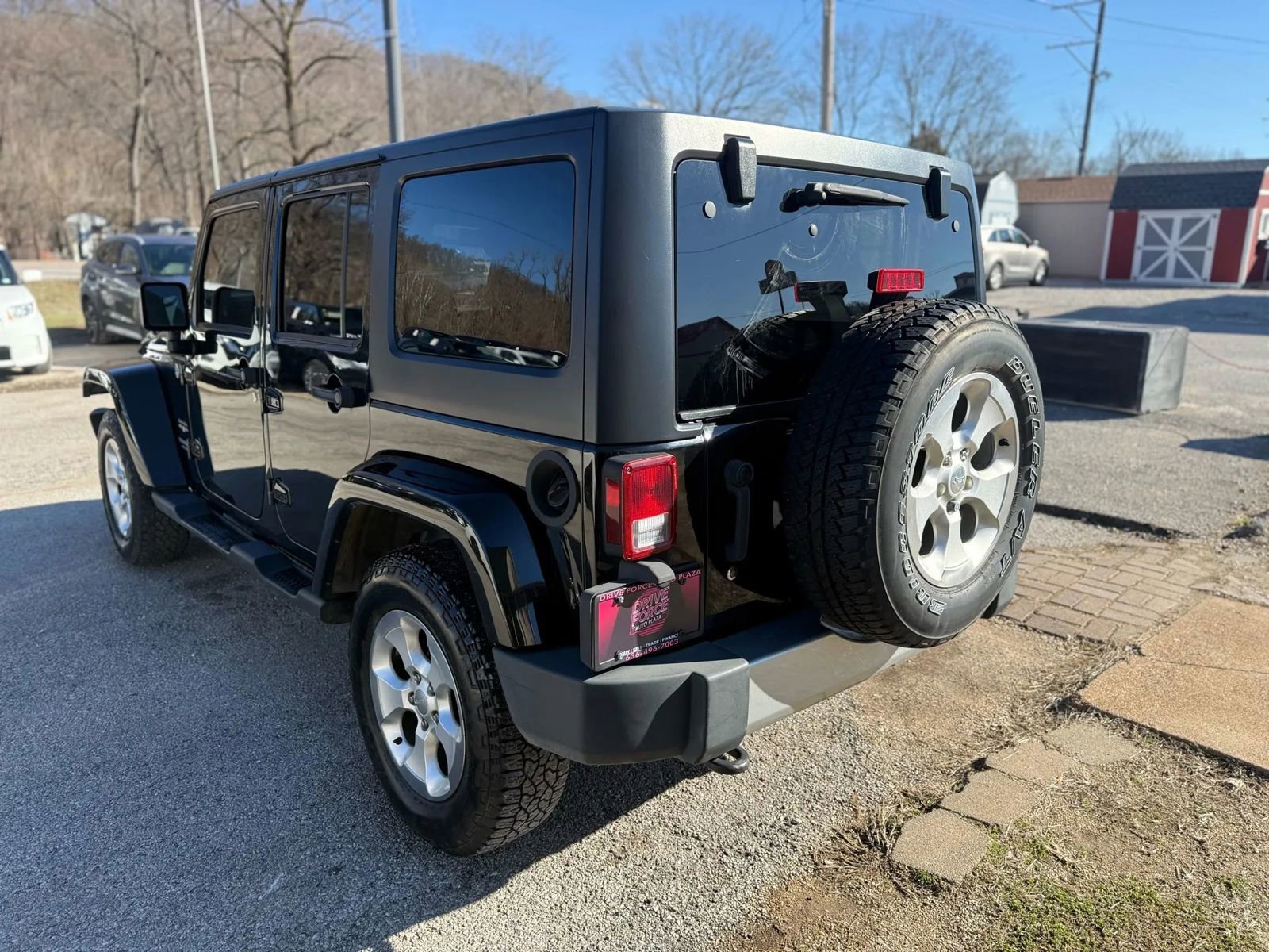 Used 2013 Jeep Wrangler Unlimited Sahara w/ Dual Top Group image 5
