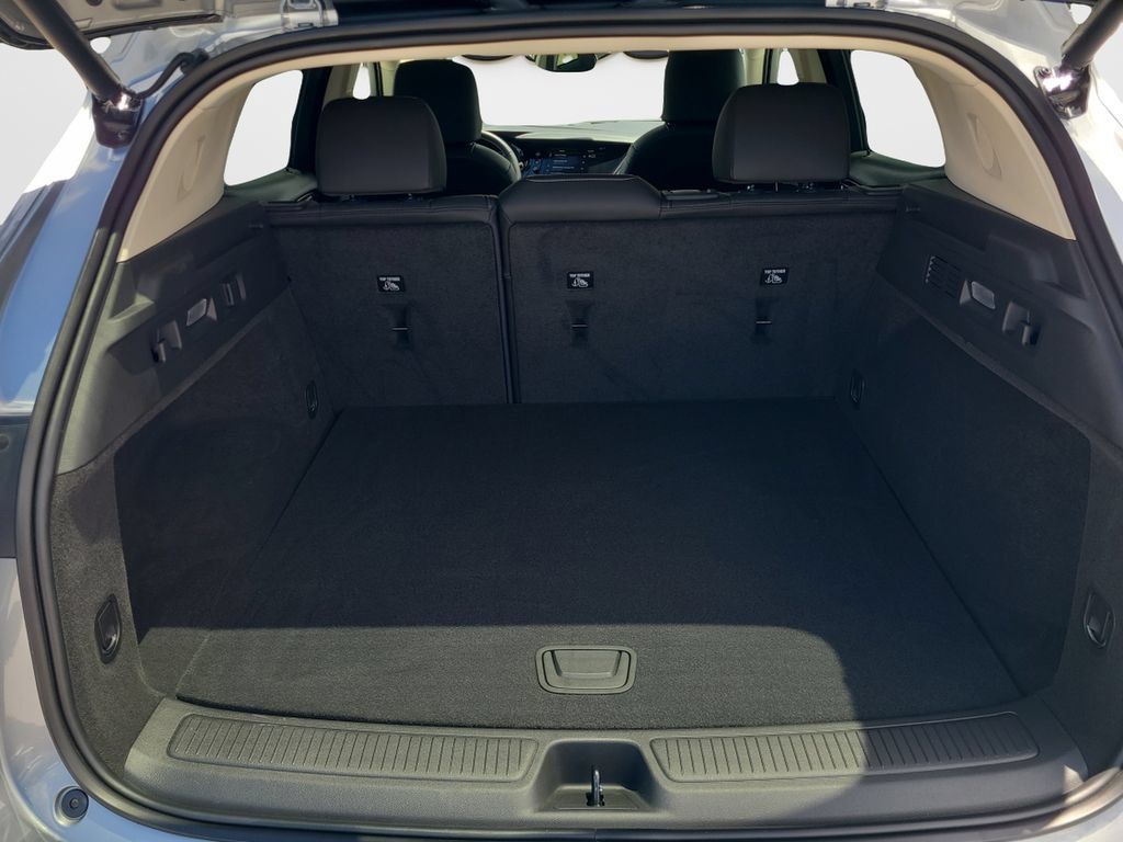 Used 2023 Buick Envision Essence FWD image 10