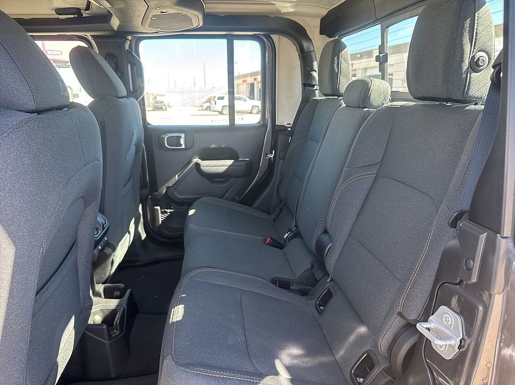New 2026 Jeep Gladiator Sport AWD/4WD image 11