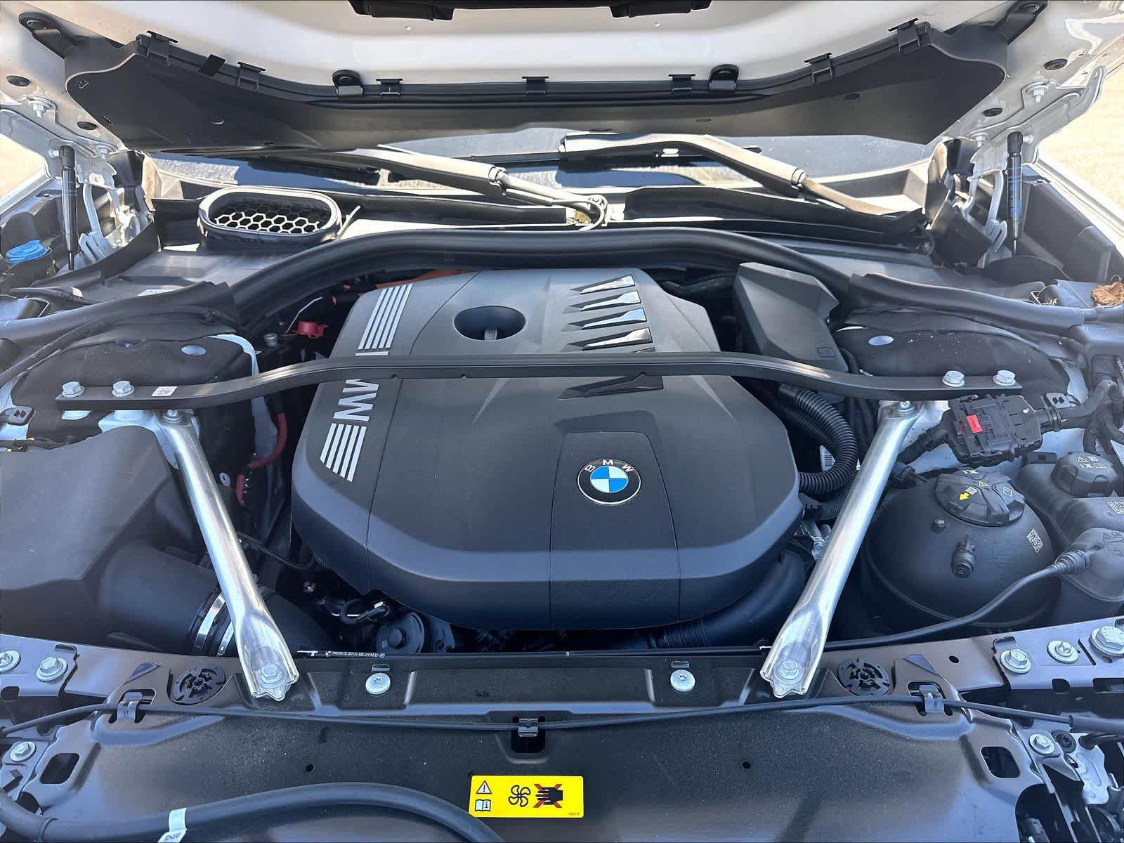 Used 2026 BMW 750e xDrive AWD/4WD image 33