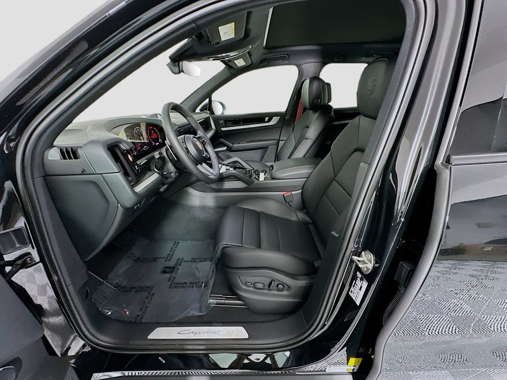 New 2026 Porsche Cayenne AWD/4WD image 5