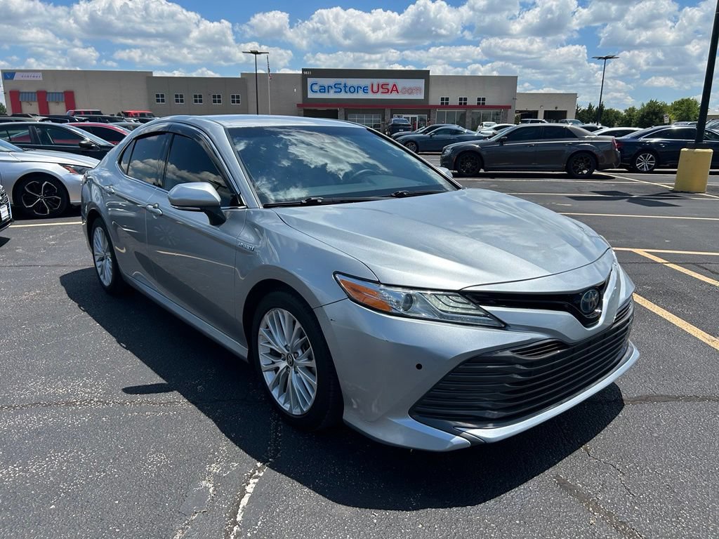 Used 2020 Toyota Camry XLE FWD video 1