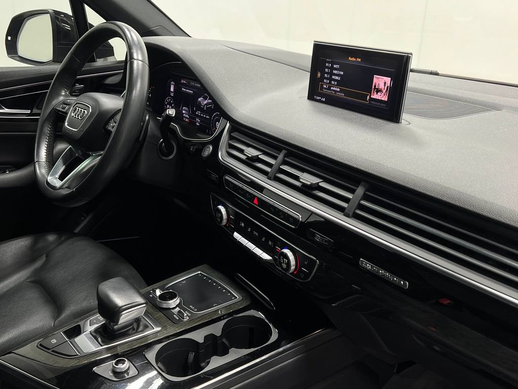 Used 2018 Audi Q7 3.0T Prestige image 23