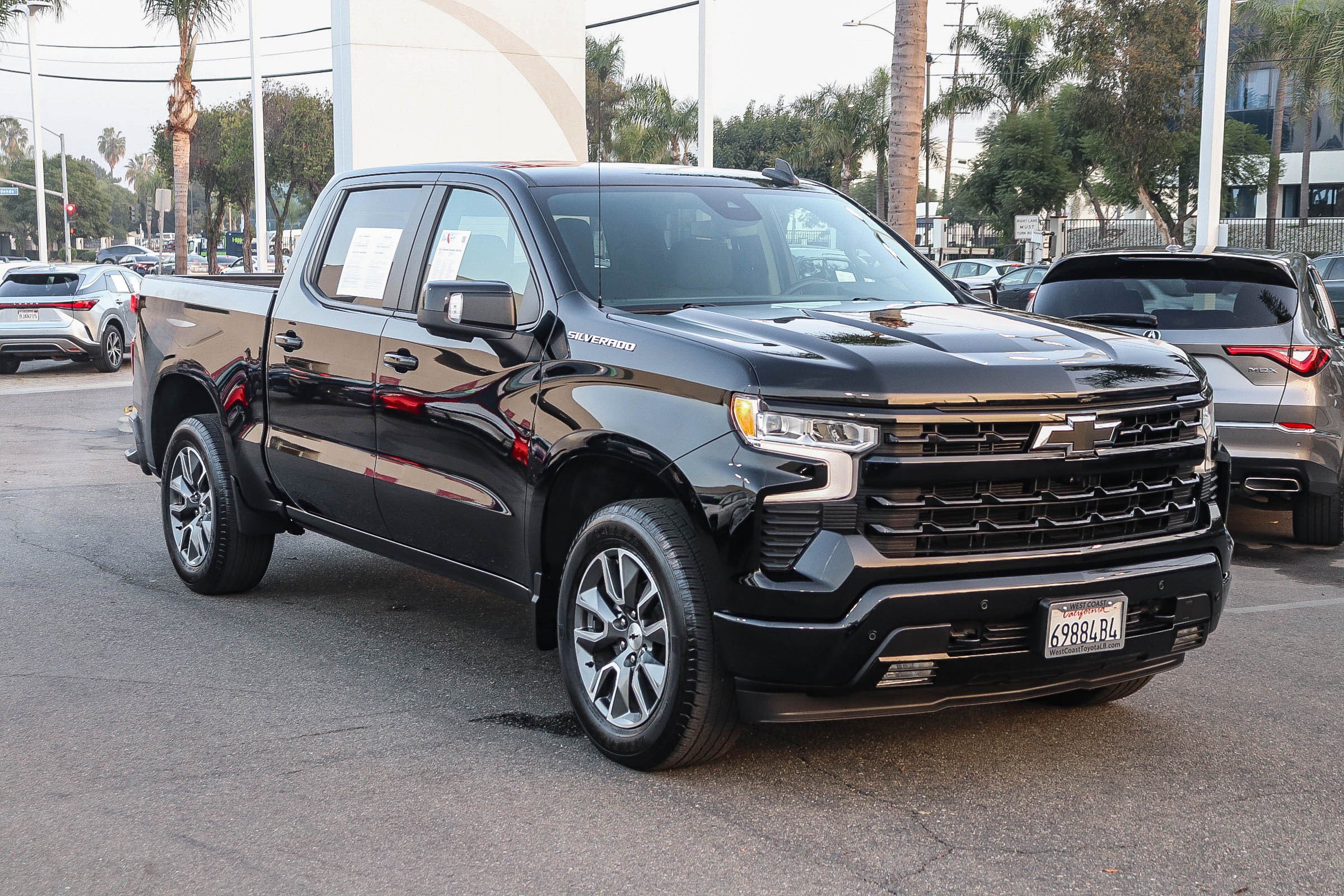 Used 2024 Chevrolet Silverado 1500 RST w/ Convenience Package II image 3
