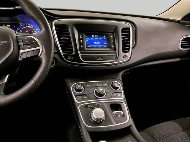 Used 2015 Chrysler 200 Limited FWD image 7