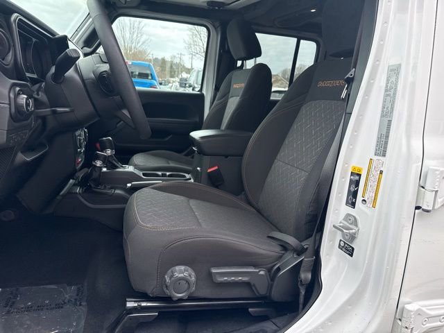 Certified 2025 Jeep Gladiator Mojave w/ Safety Group image 9