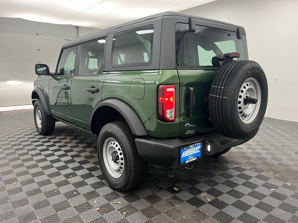 New 2025 Ford Bronco 4-Door image 10