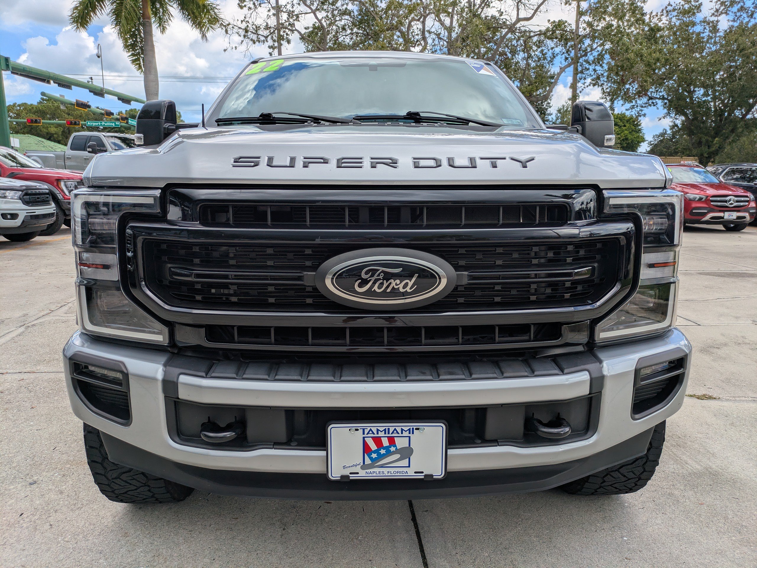 Used 2022 Ford F250 Lariat w/ Black Appearance Package AWD/4WD image 8