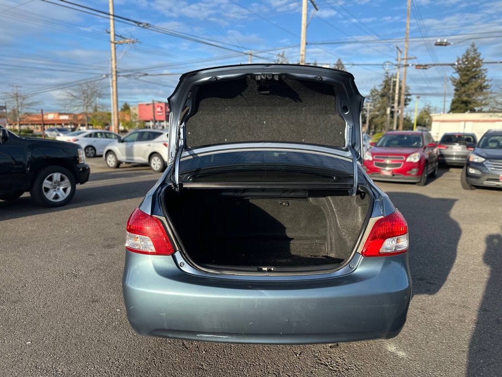Used 2010 Toyota Yaris Sedan FWD image 8