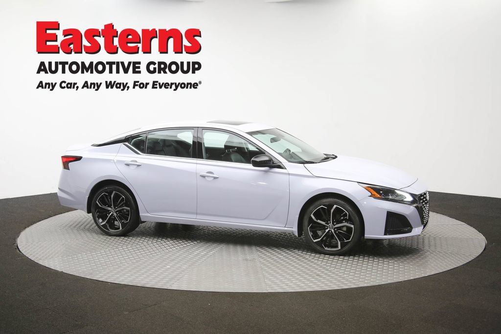 Used 2025 Nissan Altima 2.5 SR w/ SR Premium Package AWD/4WD image 47