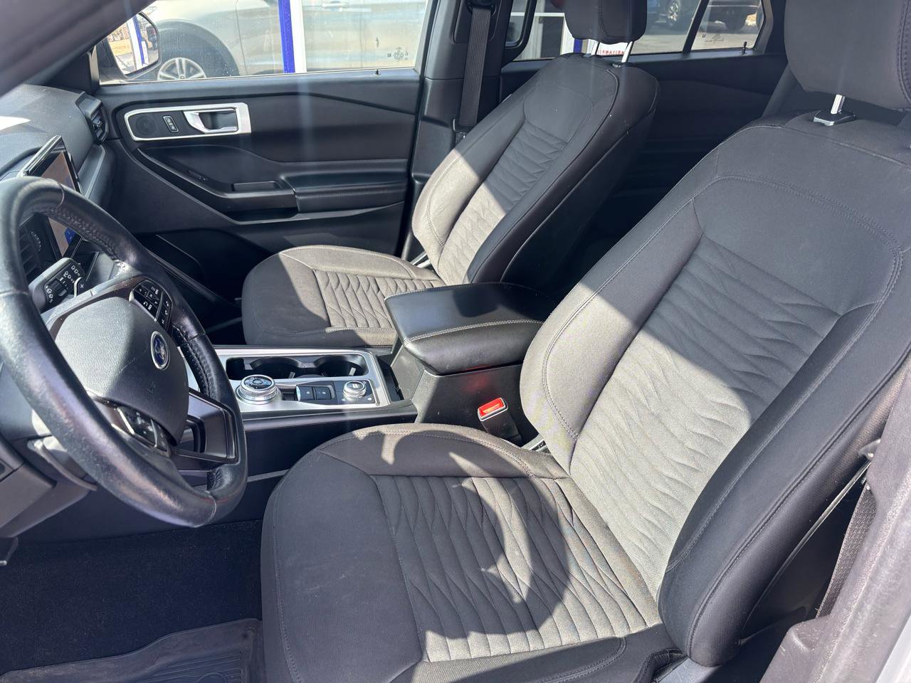 Used 2020 Ford Explorer XLT w/ Comfort Package image 10