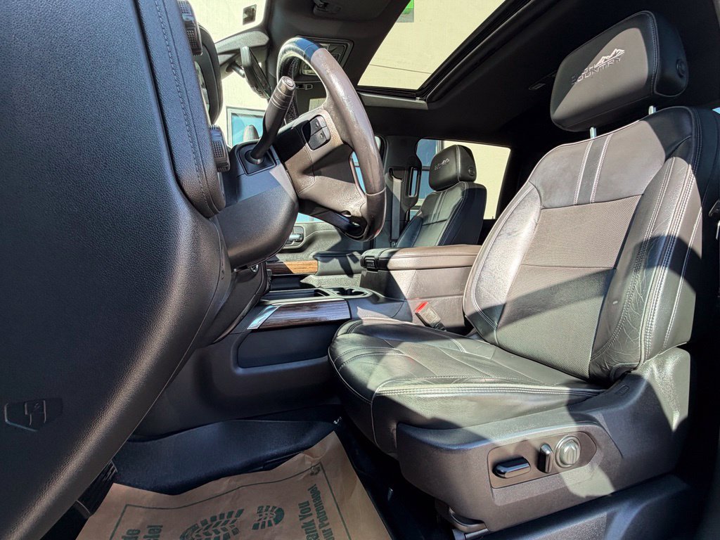 Used 2020 Chevrolet Silverado 3500 High Country w/ Technology Package AWD/4WD image 11