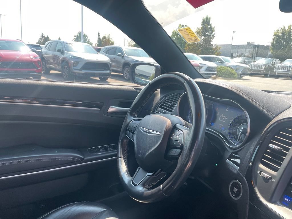 Used 2021 Chrysler 300 S RWD image 31
