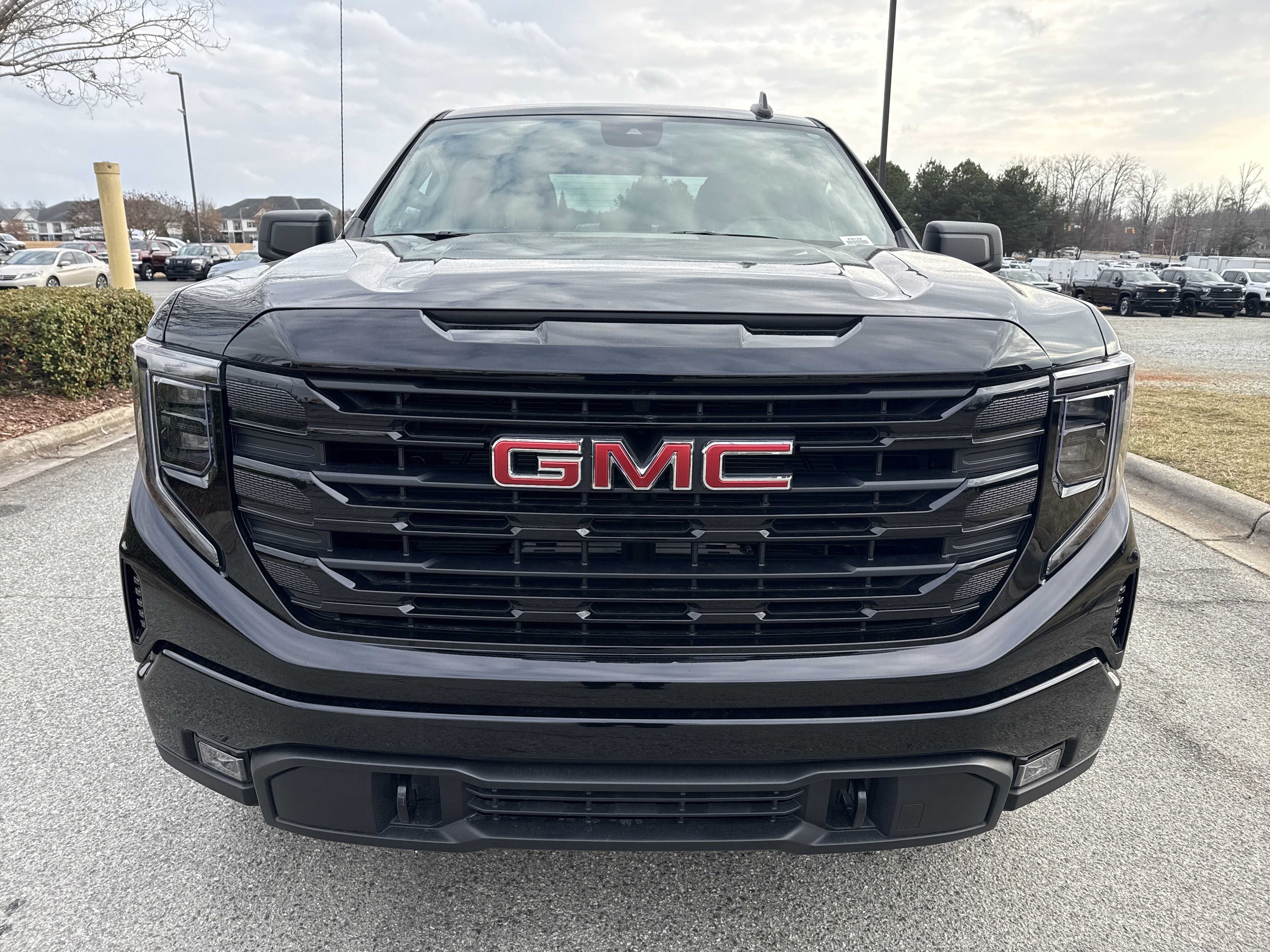 Certified 2025 GMC Sierra 1500 Elevation image 3