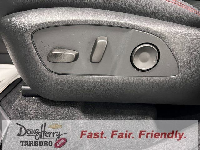 New 2026 Chevrolet Traverse RS w/ LPO, Floor Liner Package FWD image 28