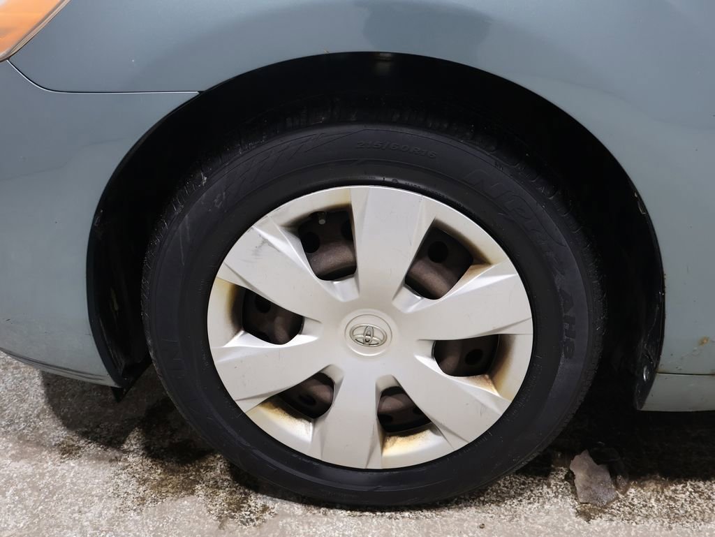 Used 2008 Toyota Camry LE image 18