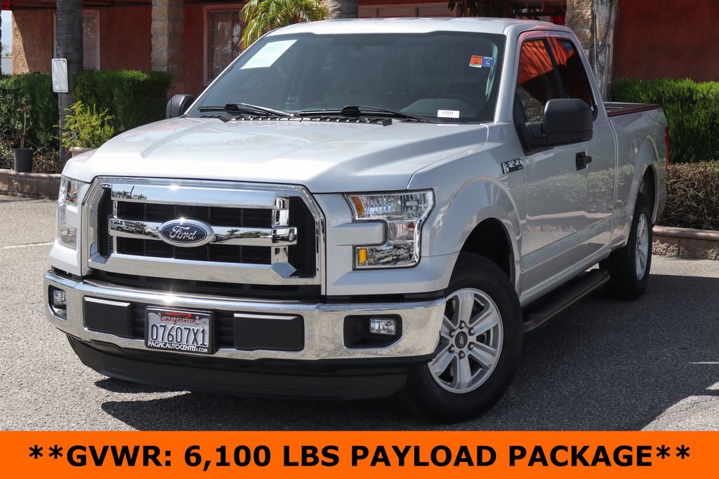 Used 2015 Ford F150 XLT w/ Trailer Tow Package RWD image 4