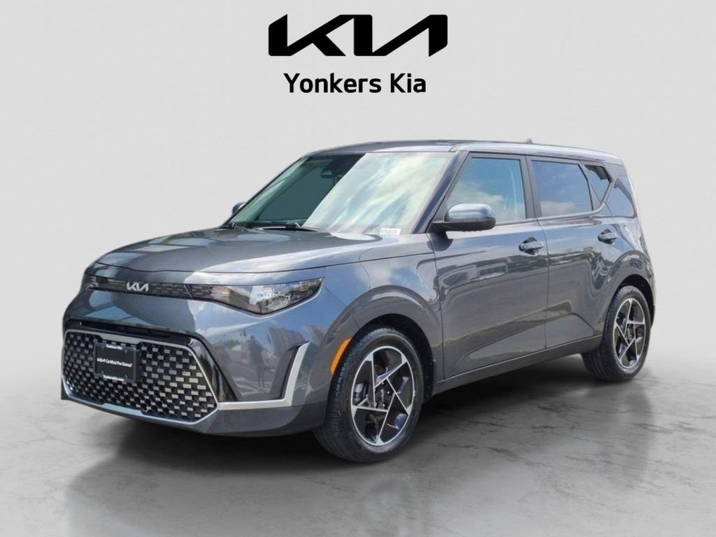 Certified 2023 Kia Soul EX FWD image 1