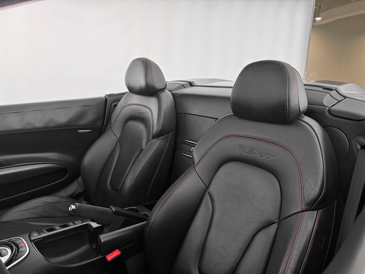 Used 2012 Audi R8 GT image 30