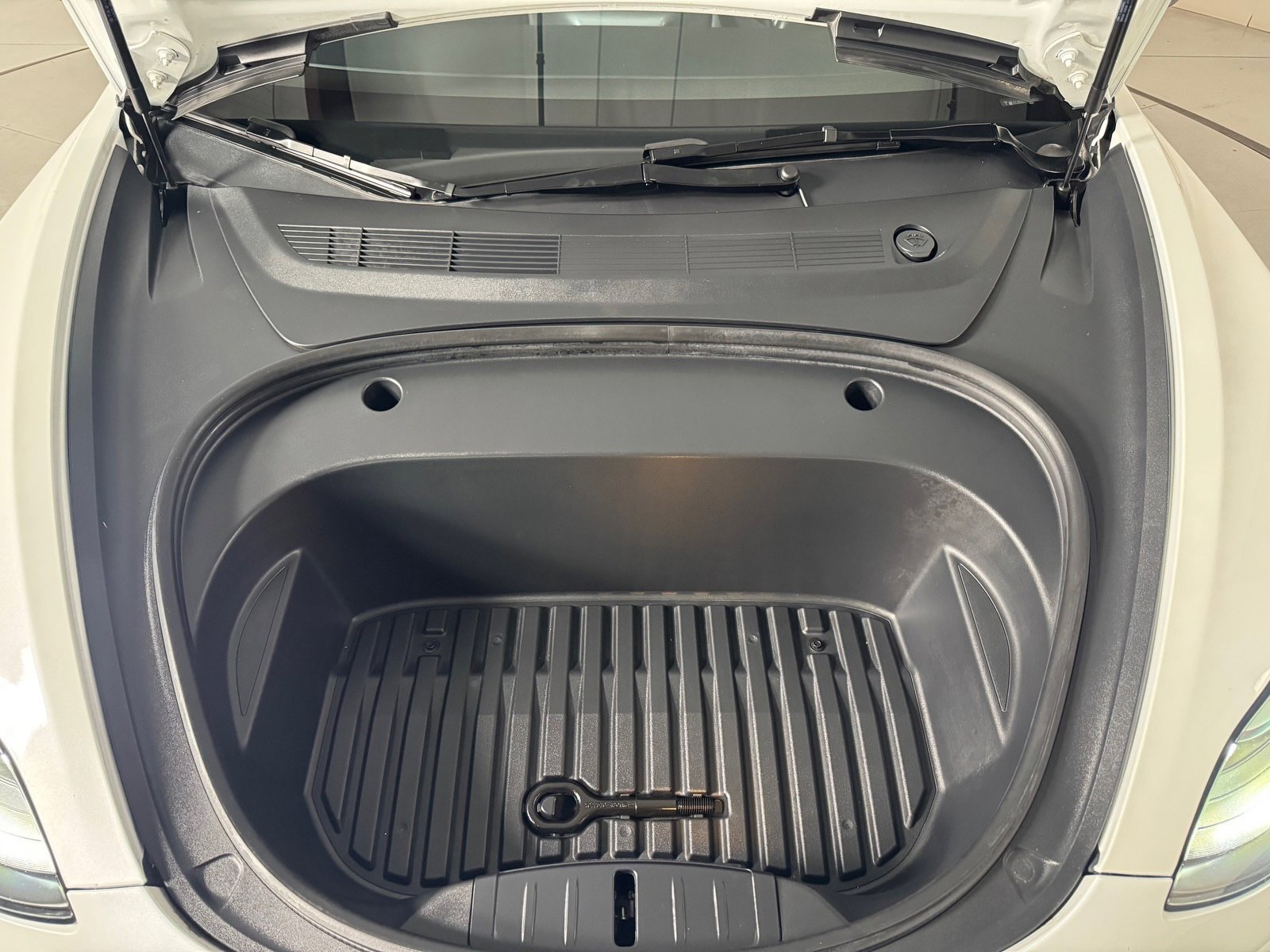 Used 2023 Tesla Model 3 Standard Range RWD image 14