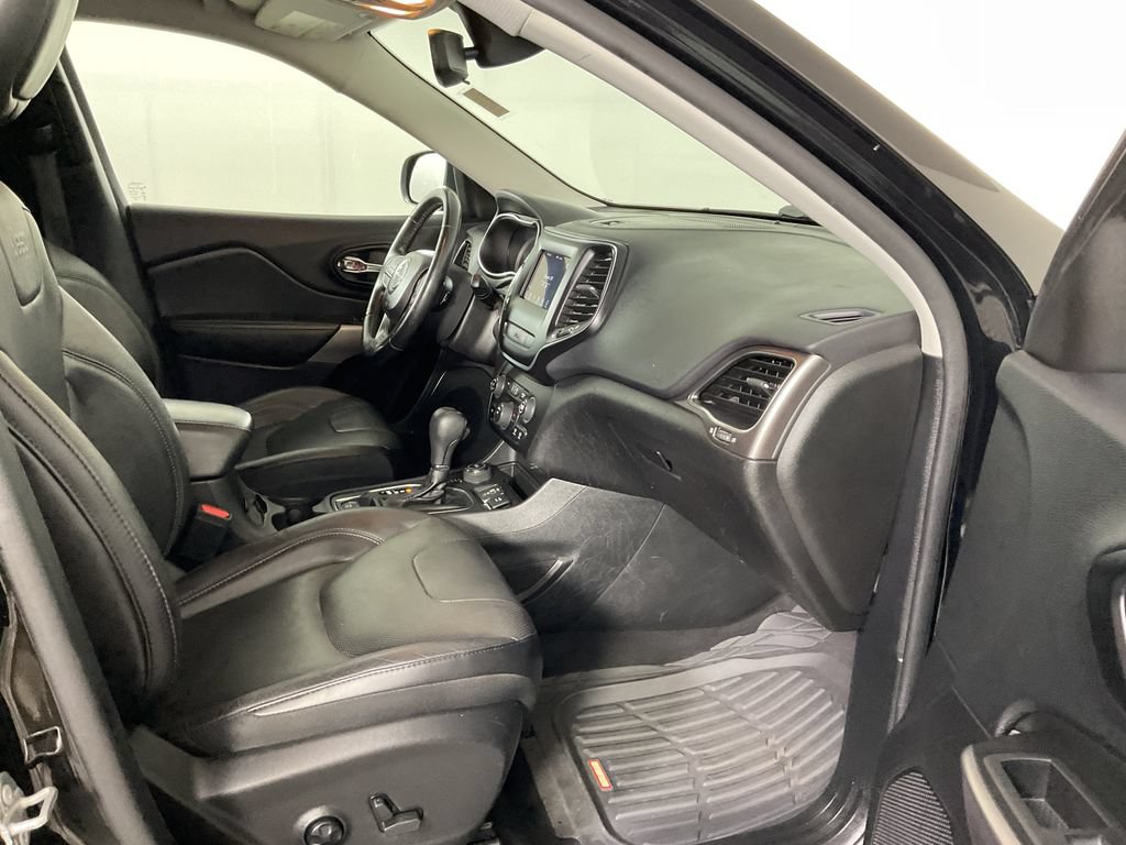 Used 2021 Jeep Cherokee Latitude Lux AWD/4WD image 24