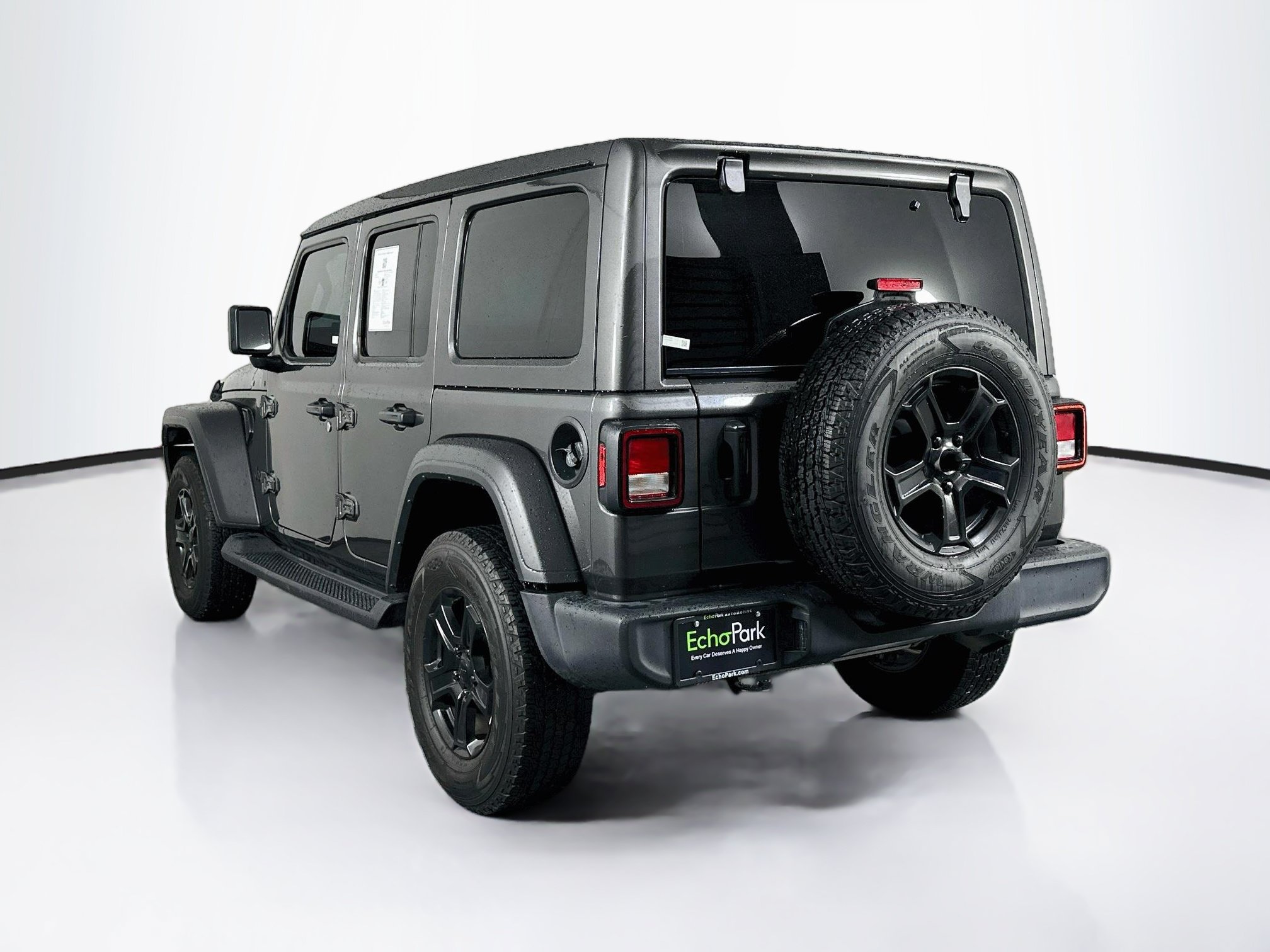 Used 2022 Jeep Wrangler Unlimited Sport w/ Sun And Sound Package AWD/4WD image 5