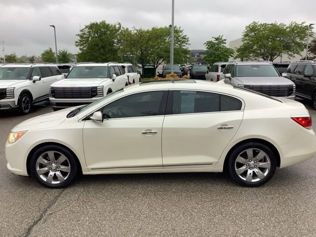 Used 2013 Buick LaCrosse Premium w/ Entertainment Package FWD image 8