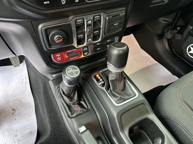 Used 2020 Jeep Gladiator Rubicon AWD/4WD image 23